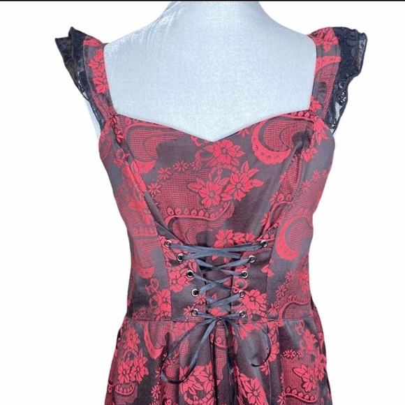 Hearts & Roses Corset Pin-up Dress. Size 14 - Picture 2 of 12